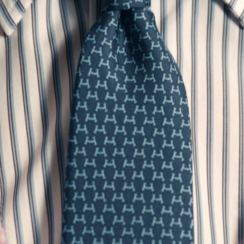 006177T 42_worn_2-AVS?wid=800&